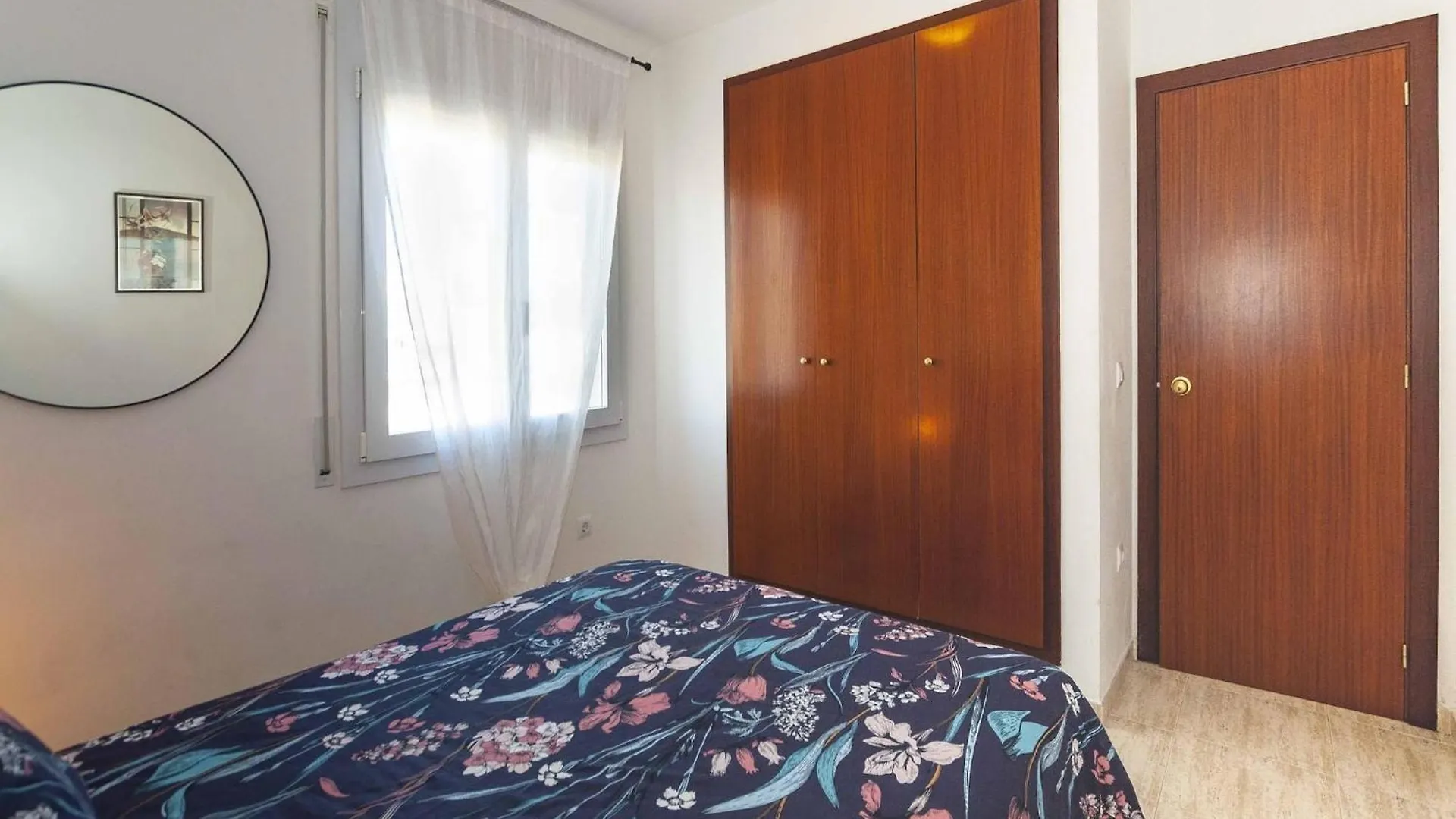 Apartment In Roses Near Sand Beach España